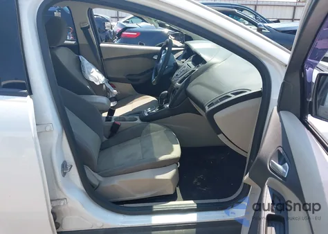 2014 Ford Focus Se z USA, uszkodzony, nr VIN 1FADP3F22EL163834